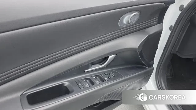 Hyundai Avante (CN7) 2023 Белый из Кореи, фото 5