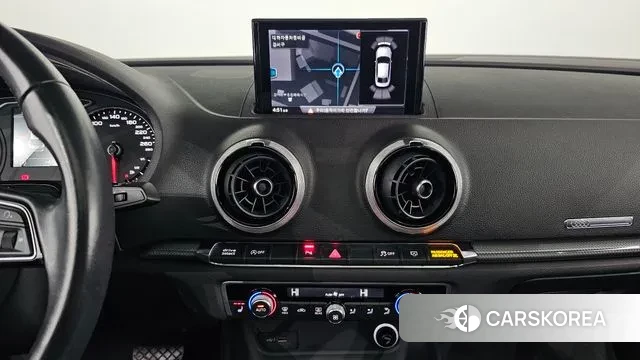 Audi New A3 2018 Серебряный из Кореи, фото 5