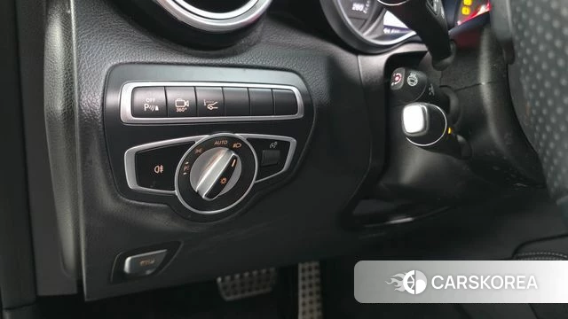 Mercedes-Benz GLC-Class X253 2019 Белый из Кореи, фото 5