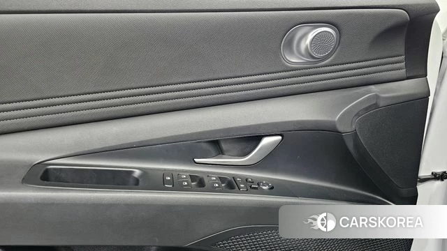 Hyundai The New Avante Hybrid (CN7) 2024 Белый из Кореи, фото 5