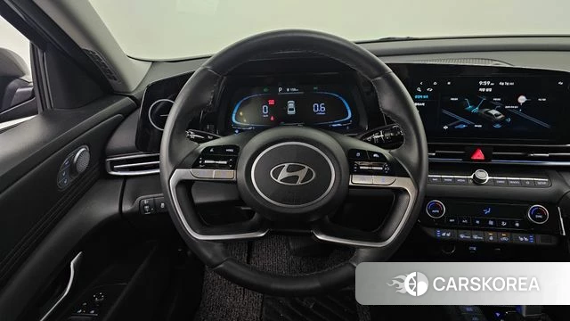 Hyundai The New Avante (CN7) 2023 Серый из Кореи, фото 5