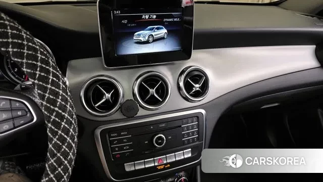 Mercedes-Benz GLA-Class X156 2018 Белый из Кореи, фото 5