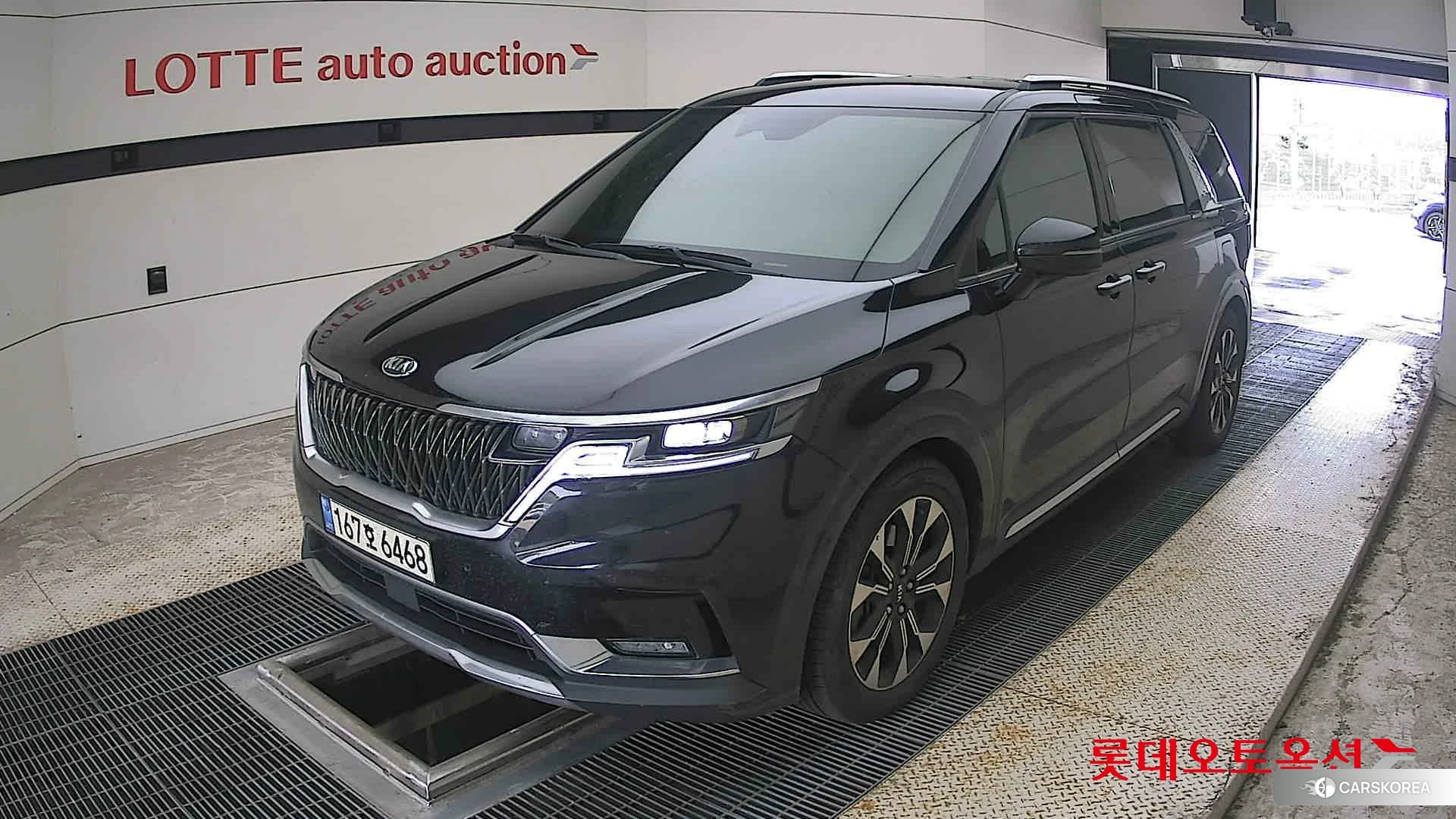Kia Carnival 2021 Черный из Кореи, фото 5