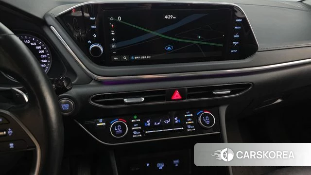 Hyundai Sonata (DN8) 2022 Серебряный из Кореи, фото 5