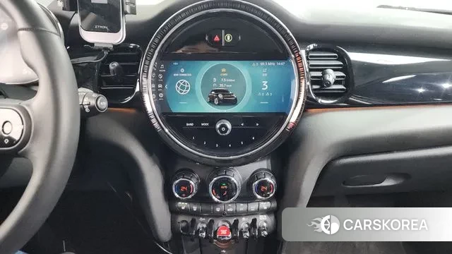 Mini Cooper 2023 Черный из Кореи, фото 5