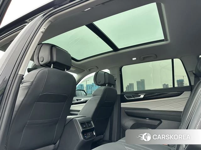 Volkswagen Tourang 2024 Черный из Китая, фото 5