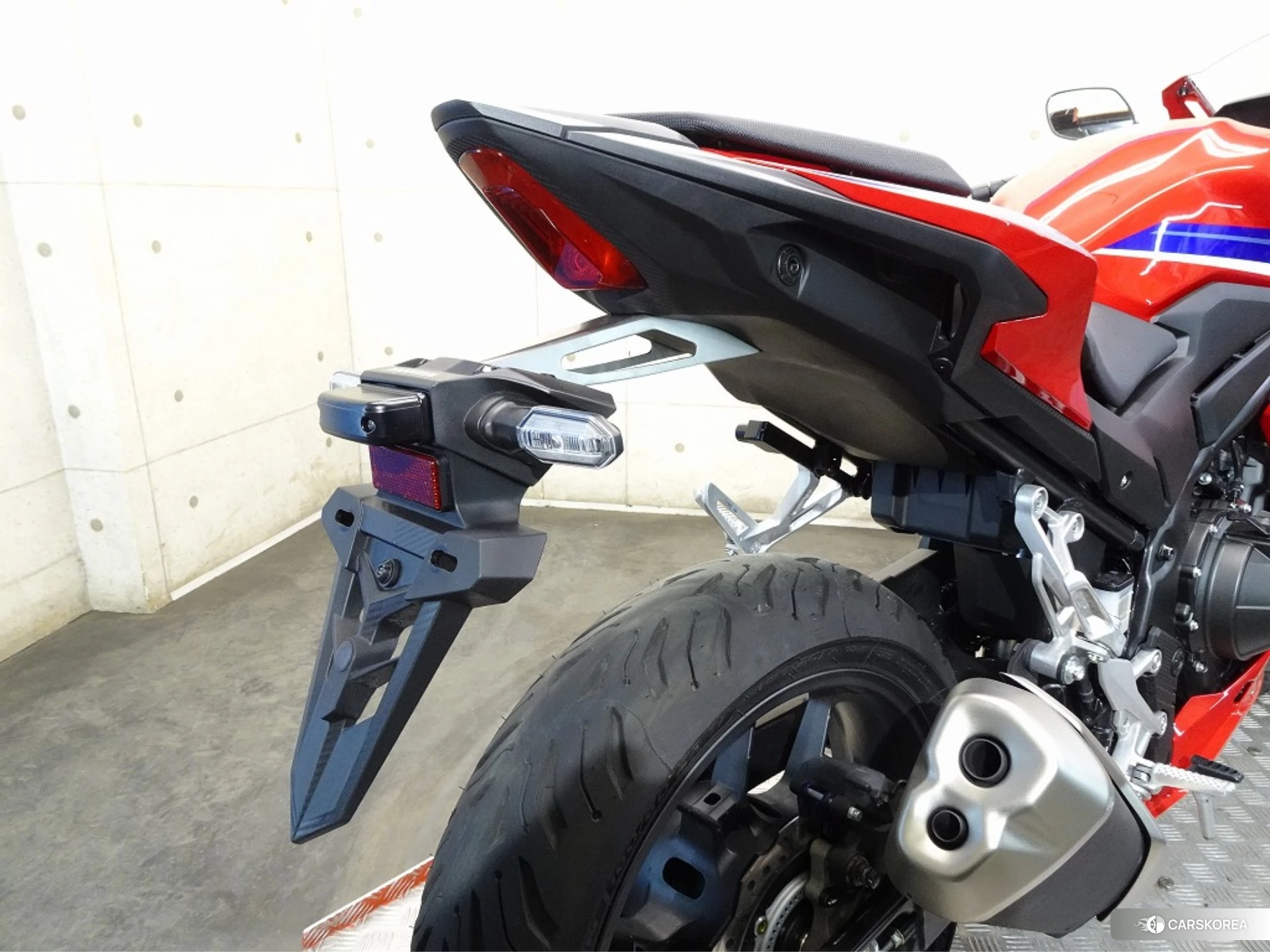 Проданный Honda CBR400R id 3947902 из Японии, фото 3