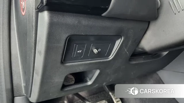 Land Rover Discovery 5 2019 Белый из Кореи, фото 5
