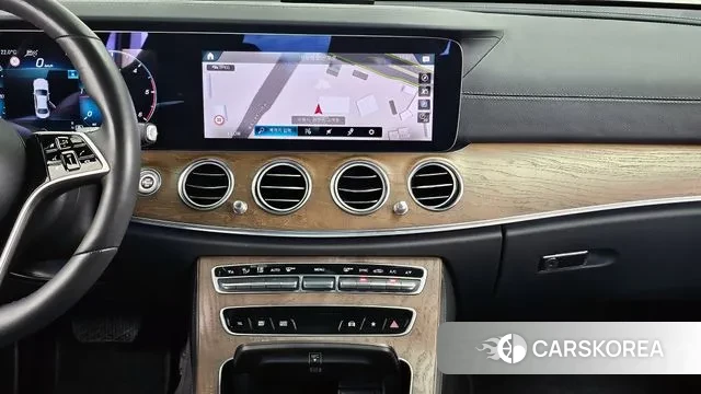 Mercedes-Benz E-Class W213 2021 Серый из Кореи, фото 5