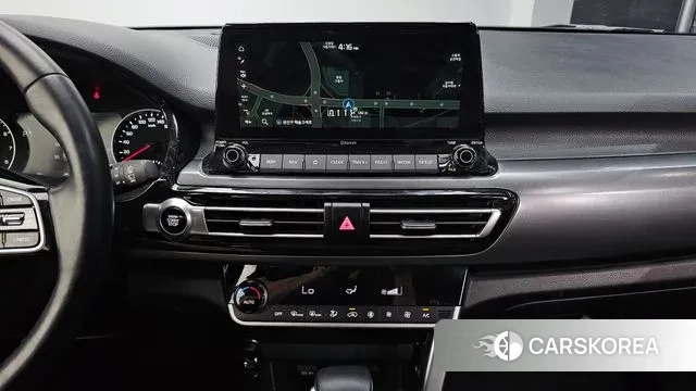 Kia Seltos 2022 Белый из Кореи, фото 5