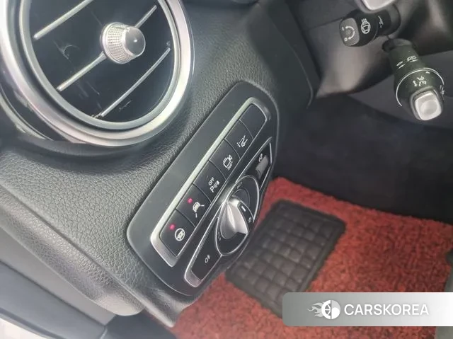 Mercedes-Benz GLC-Class X253 2019 Белый из Кореи, фото 5