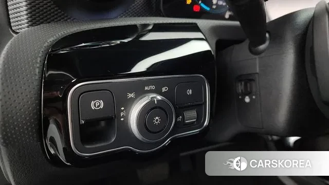 Mercedes-Benz A-Class W177 2022 Белый из Кореи, фото 5