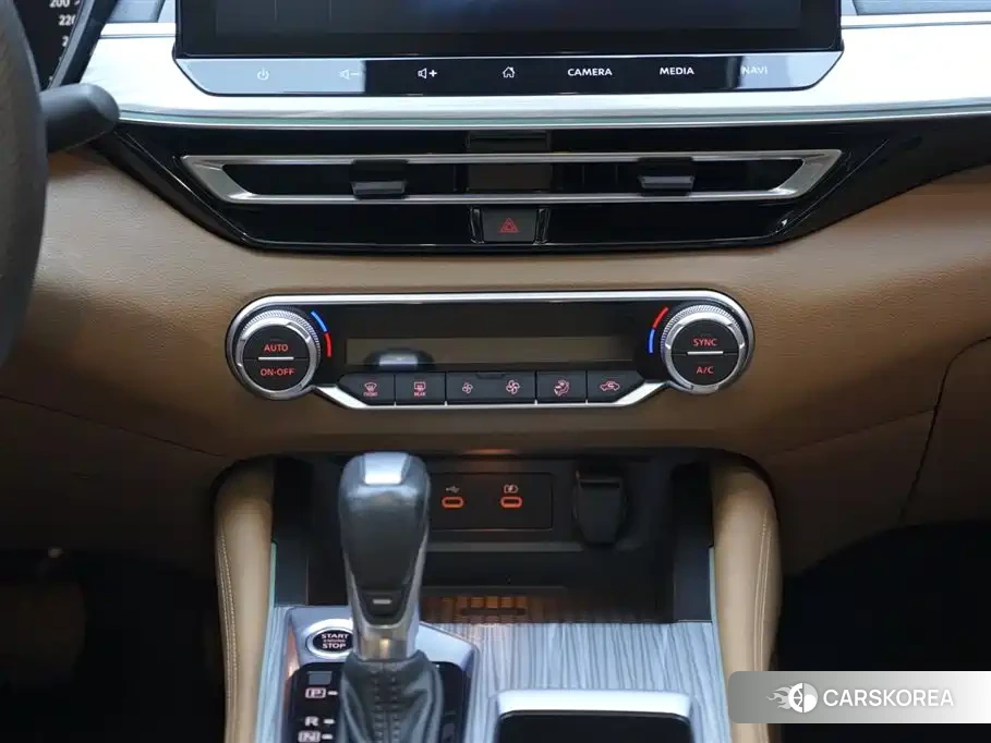 Nissan Altima 2023 Черный из Китая, фото 5