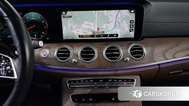 Mercedes-Benz E-Class W213 2020 Белый из Кореи, фото 5