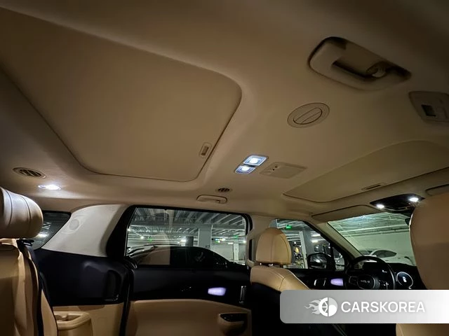 Kia Carnival 4th generation 2022 Серебряный из Кореи, фото 5