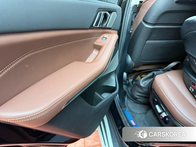 BMW X5 (G05) 2025 Черный из Кореи, фото 5