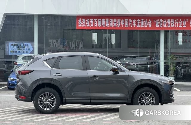 Mazda CX-5 2022 Темно-серый из Китая, фото 5