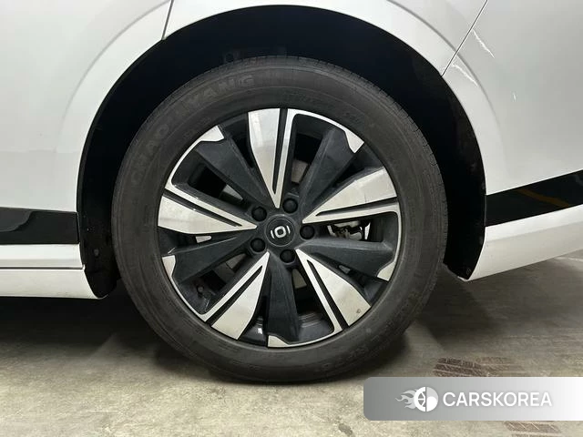 Changan Qiyuan A07 2025 Белый из Китая, фото 5
