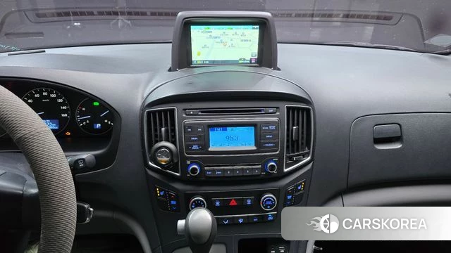Hyundai Grand Starex 2018 Серебряный из Кореи, фото 5