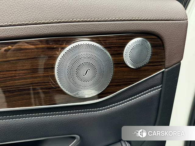 Mercedes-Benz GLC 2018 Белый из Китая, фото 5