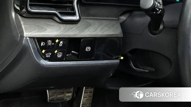 Kia Sportage 5th Generation Hybrid 2023 Белый из Кореи, фото 5