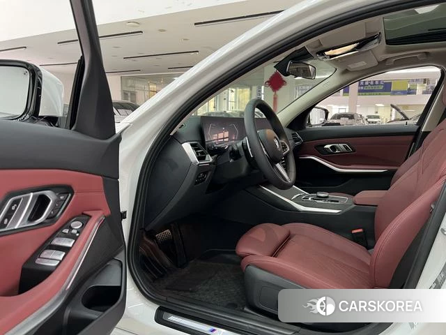 BMW 3 series 2023 Белый из Китая, фото 5