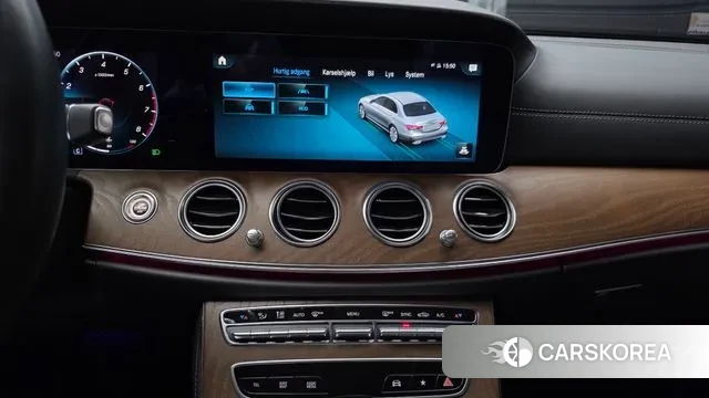 Mercedes-Benz E-Class W213 2022 Белый из Кореи, фото 5