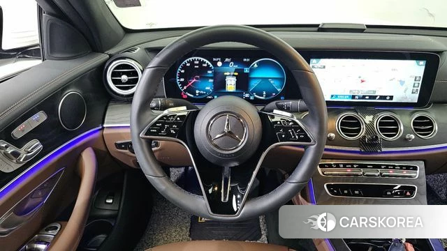 Mercedes-Benz E-Class W213 2022 Белый из Кореи, фото 5