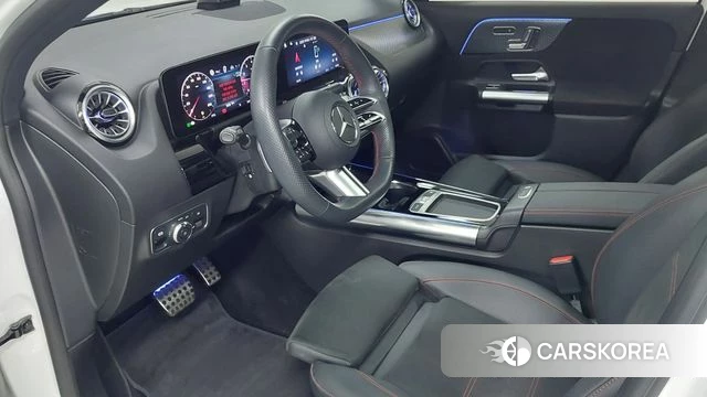 Mercedes-Benz GLA - Class H247 2024 Белый из Кореи, фото 5