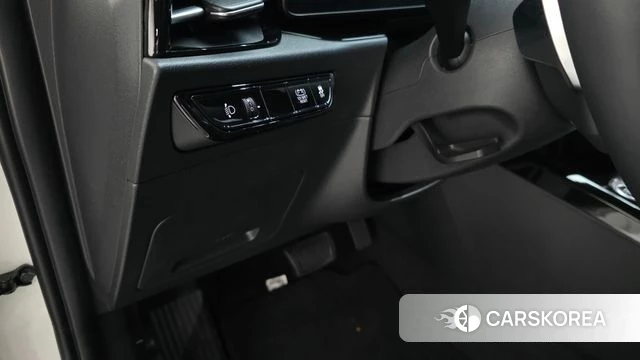 Kia Di Ol Nu Niro 2023 Белый из Кореи, фото 5