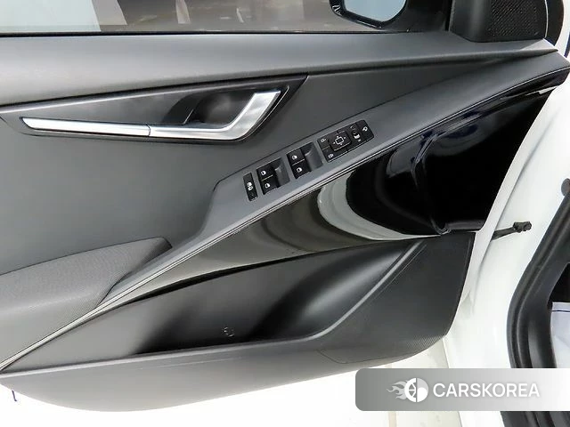 Kia Di Ol Nu Niro 2022 Белый из Кореи, фото 5