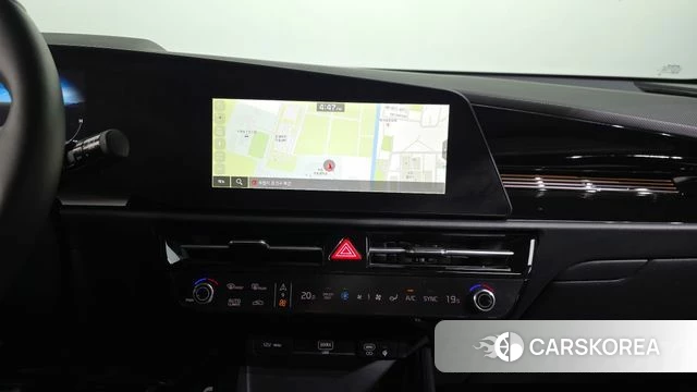 Kia Di Ol Nu Niro 2024 Белый из Кореи, фото 5