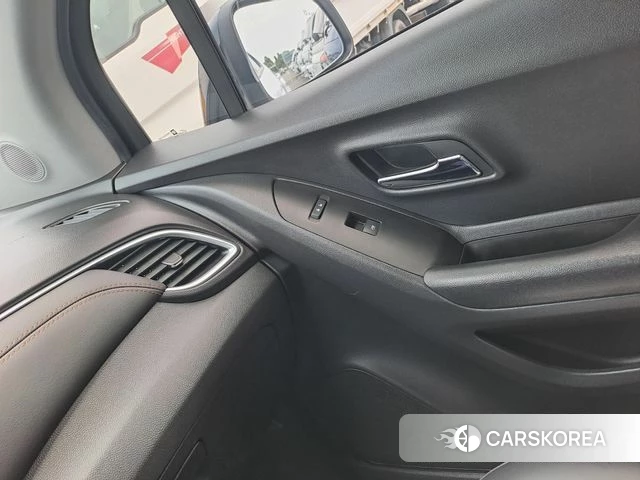 Chevrolet (GM Daewoo) The New Trax 2021 Белый из Кореи, фото 5