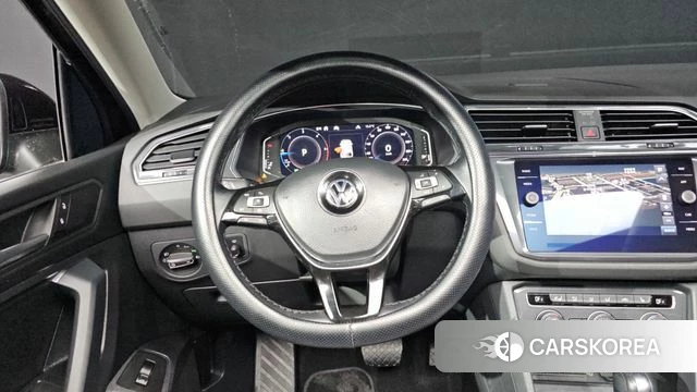 Volkswagen Tiguan Allspace 2020 Черный из Кореи, фото 5