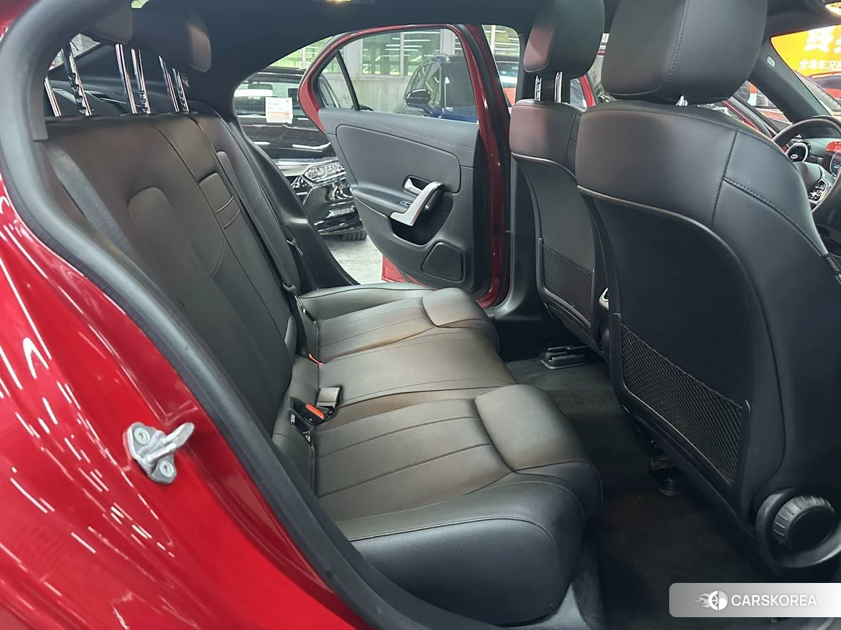 Mercedes-Benz Class A 2021 Красный из Китая, фото 5