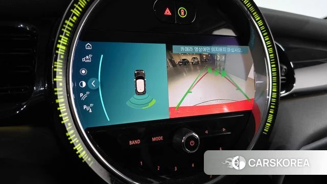 Mini Cooper 2023 Красный из Кореи, фото 5