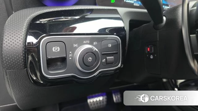 Mercedes-Benz A-Class W177 2025 Белый из Кореи, фото 5