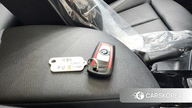 BMW 1 Series (F20) 2019 Белый из Кореи, фото 5