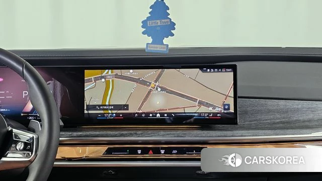 BMW 7 Series (G70) 2023 Черный из Кореи, фото 5