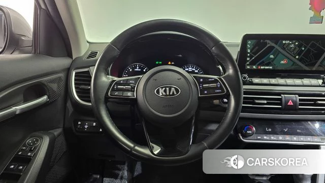 Kia Seltos 2021 Серый из Кореи, фото 5