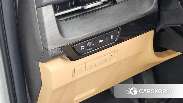Kia Carnival 4th generation 2023 Белый из Кореи, фото 5