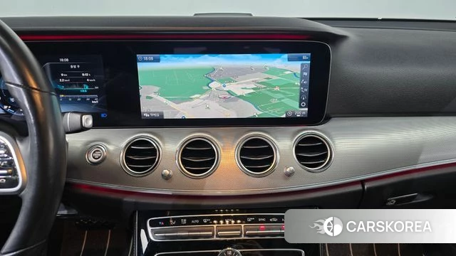 Mercedes-Benz E-Class W213 2019 Белый из Кореи, фото 5