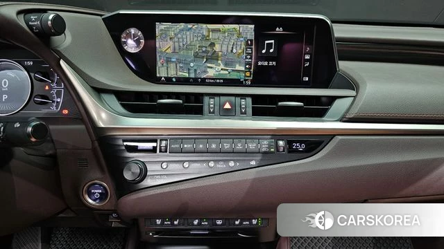 Lexus ES300h 7th generation 2019 Серебристо-серый из Кореи, фото 5