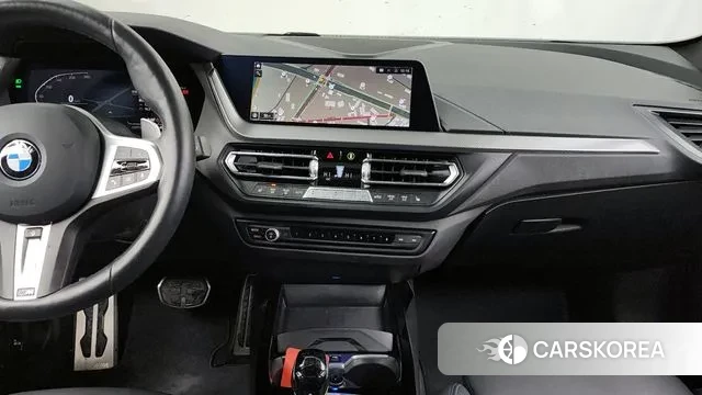 BMW 1 Series (F40) 2024 Черный из Кореи, фото 5