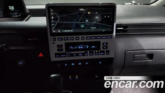 Hyundai Staria 2023 Желтый из Кореи, фото 5