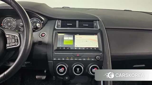 Jaguar E-PACE 2019 Серый из Кореи, фото 5