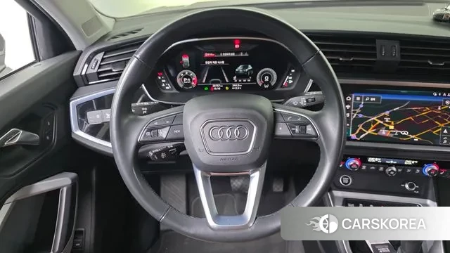 Audi Q3 (F3) 2023 Серый из Кореи, фото 5