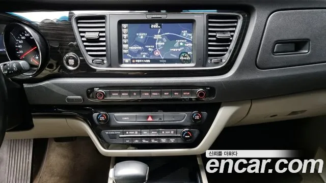 Kia The New Carnival 2019 Белый из Кореи, фото 5