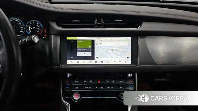 Jaguar XF (X260) 2018 Белый из Кореи, фото 5