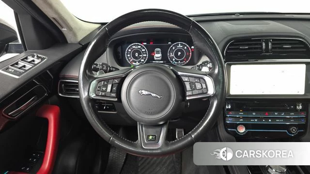 Jaguar F-PACE 2019 Черный из Кореи, фото 5